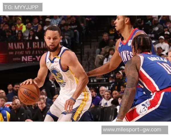 勇士与魔术首发阵容解析巴特勒库里领衔对决精彩瞬间回顾 勇士与魔术首发阵容解析巴特勒库里领衔对决精彩瞬间回顾